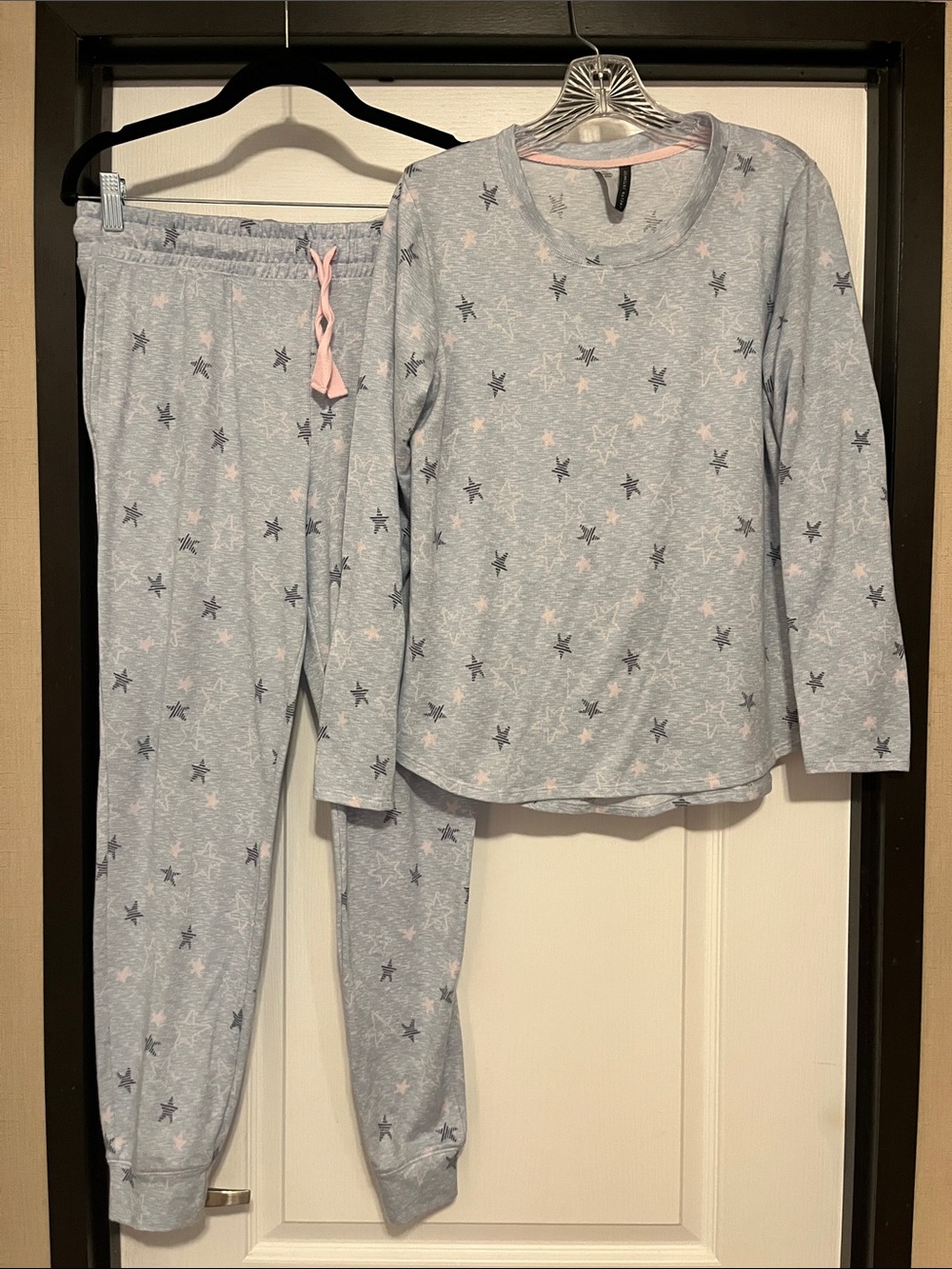 Ladies Star-Print Pajama Set - Light Gray with Pink Accents